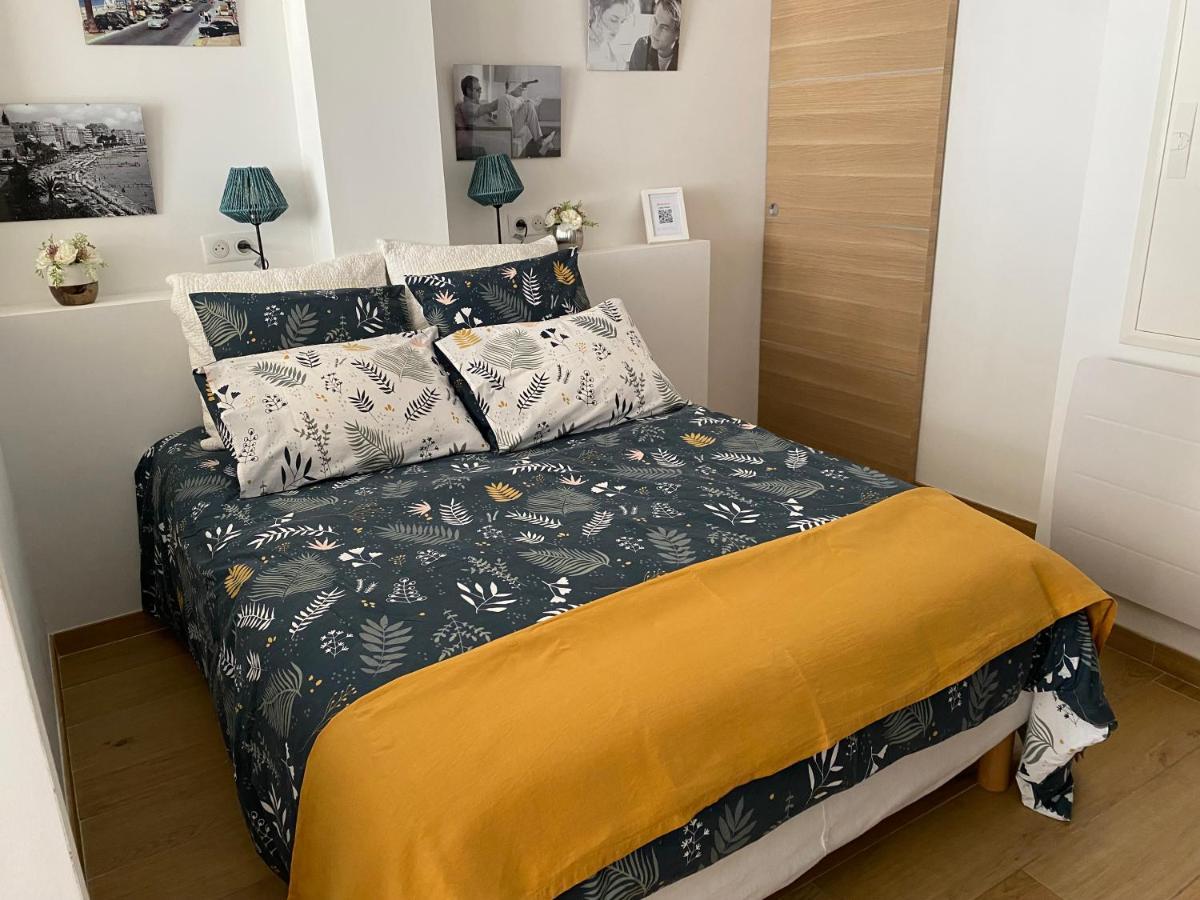 30 M2 Hyper Centre, Neuf, Parking Gratuit, 3 Etoiles Cannes